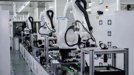 硬核!瀏陽(yáng)經(jīng)開(kāi)區(qū)藍(lán)思科技、鹽津鋪?zhàn)榆Q身智能制造&ldquo;國(guó)家隊(duì)&rdquo;